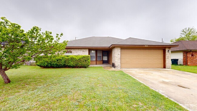 Foto del edificio - 2 WEEKS FREE + PRICE IMPROVEMENT $1,295!!!
