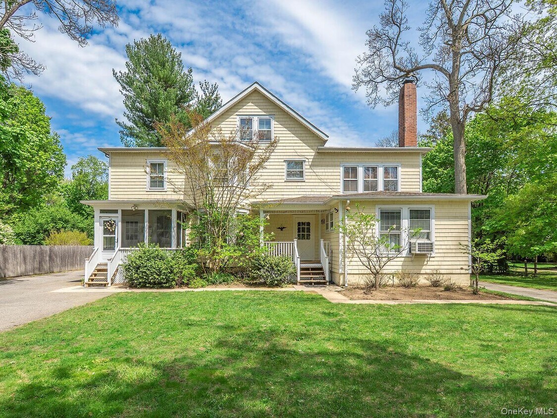 Foto principal - 230 Bayville Rd