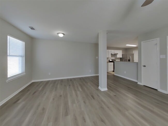 Building Photo - 5746 Gasser Ln