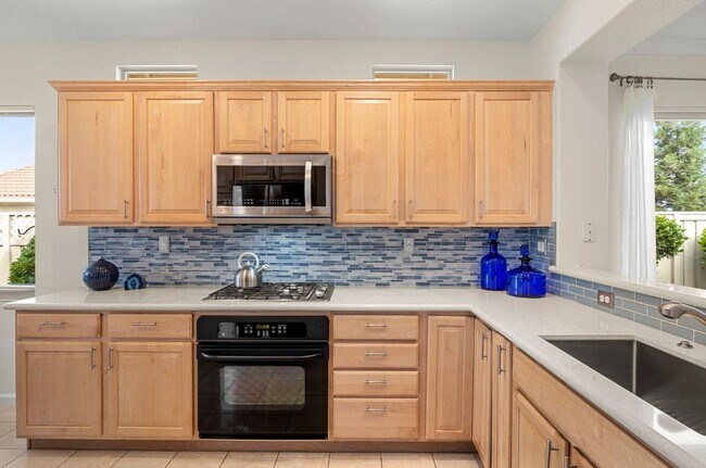 Foto del edificio - 2040 Glenbrook Ln