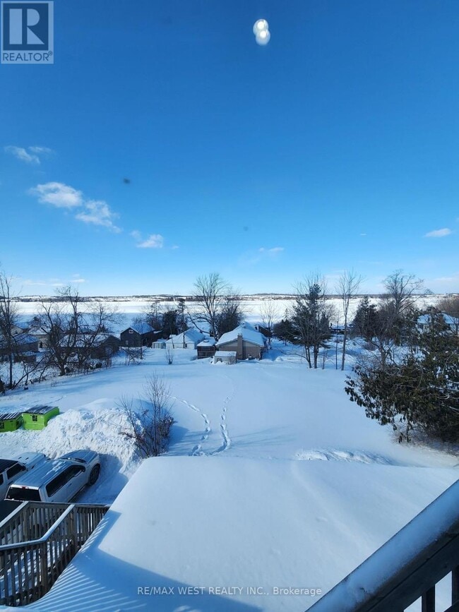 Building Photo - 822 Ward St