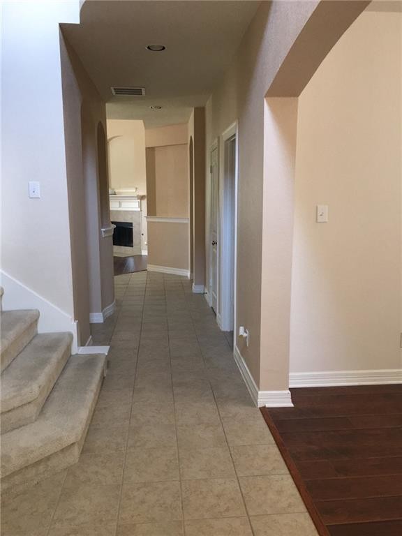 Building Photo - 5720 Pebble Ridge Dr