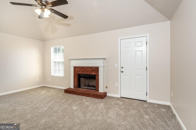 Foto del edificio - 4232 Rhinehart Dr