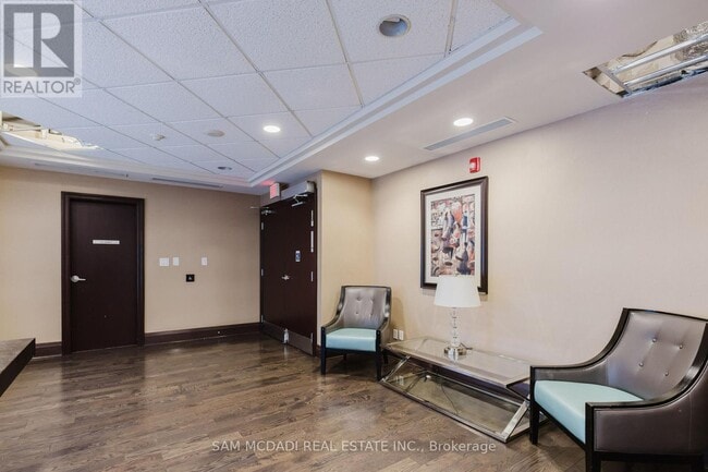 Building Photo - 208 Enfield Pl