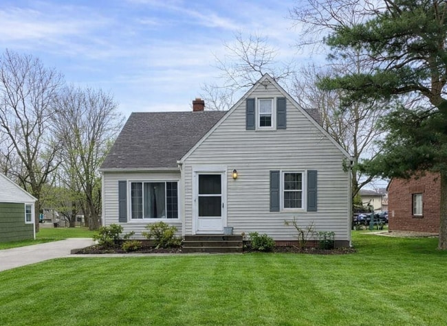 Photo - 14509 Rockside Rd House