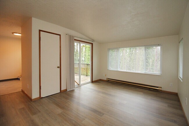 Foto del edificio - 3736 SW 10th Ave