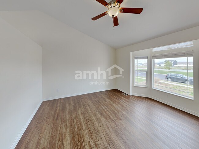 Building Photo - 2883 2415 N