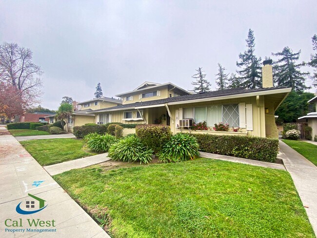 Foto del edificio - 315 Bellerose Dr