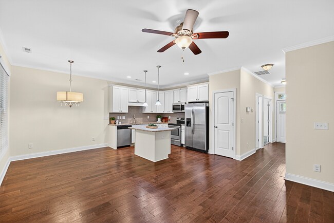 Building Photo - 4416 Nicolas Pl