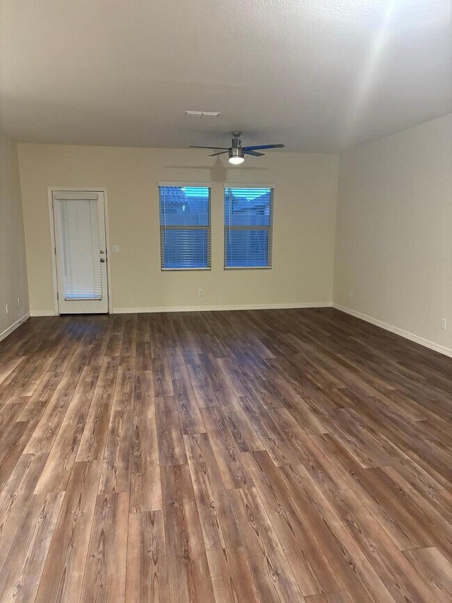 Foto del edificio - 2395 E Santa Ynez Dr