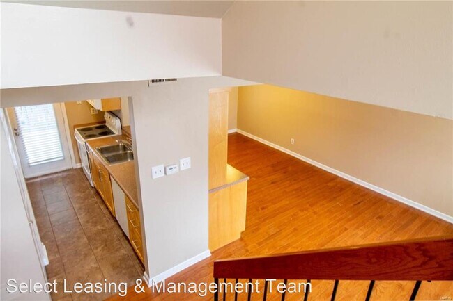 Building Photo - 2 br, 1 bath House - 4371 #E Laclede Ave