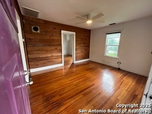Building Photo - 420 Benton St