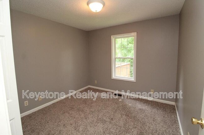 Building Photo - 3289 N Senseney Cir