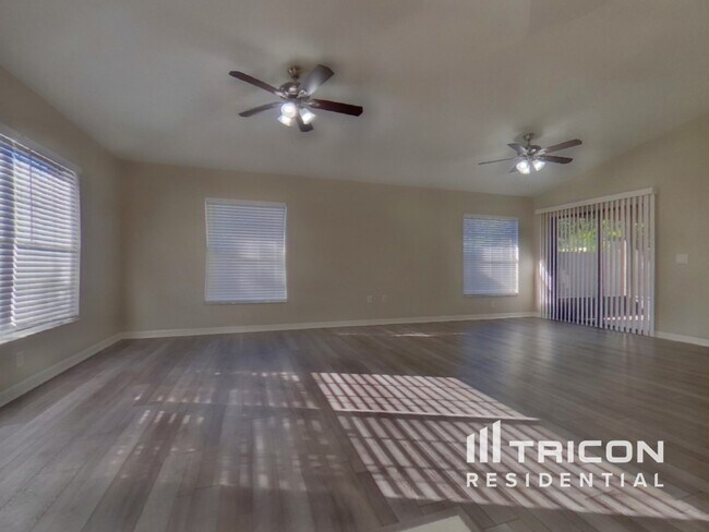 Foto del edificio - 4680 Treasure Cay Rd