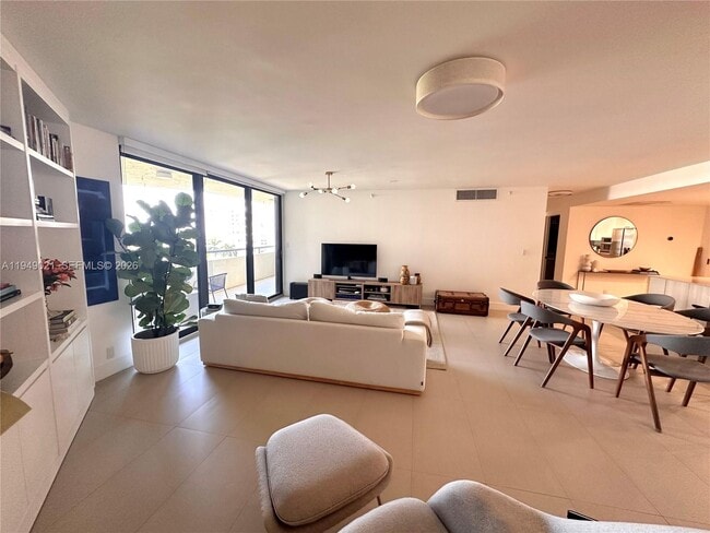 Foto del edificio - 170 Ocean Ln Dr