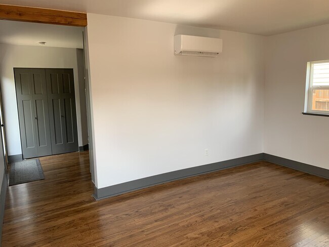 Building Photo - 317 N 5th Ave