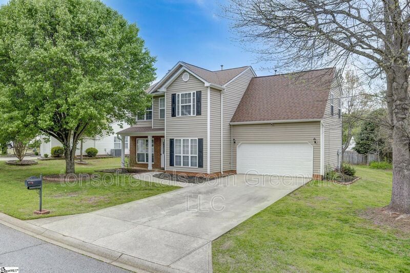 Foto principal - 101 Fairview Lake Way