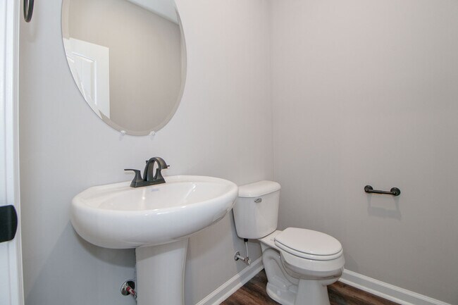 Foto del edificio - 1115-D6 Hillwood Dr