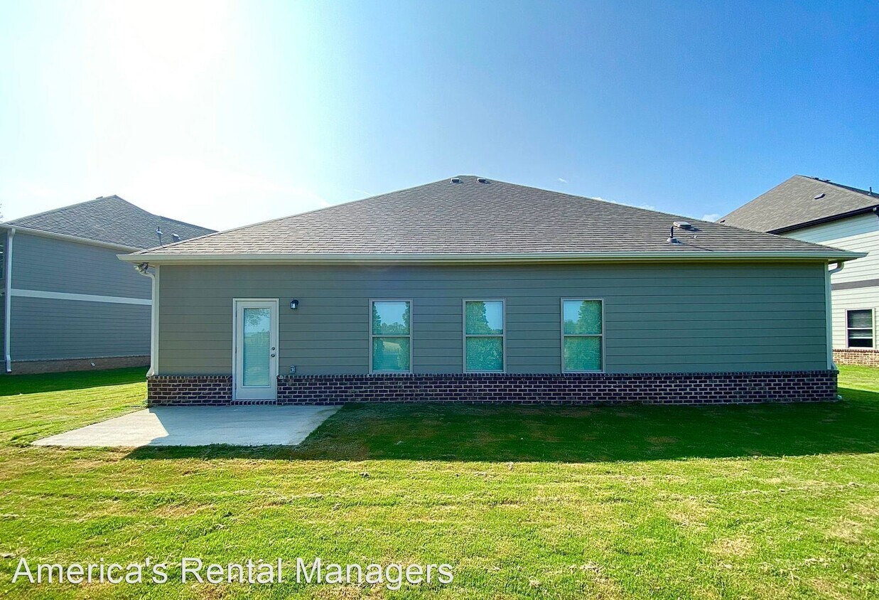 Building Photo - 3 br, 2 bath House - 70 Ballington Way