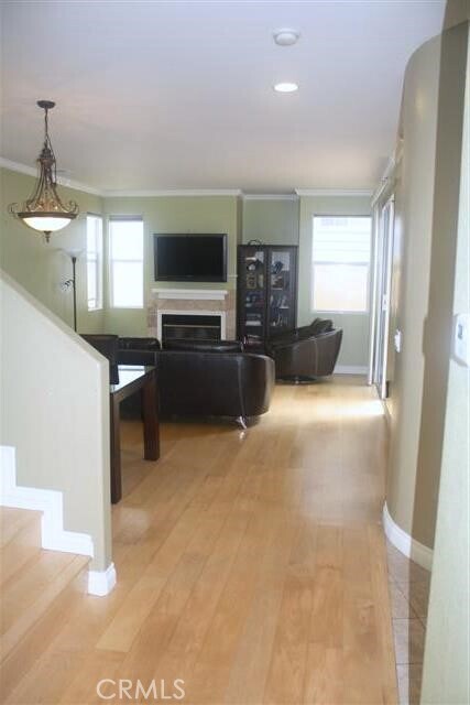 Foto del edificio - 26045 Frampton Ave
