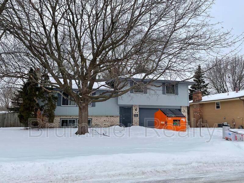 Primary Photo - 7317 Colorado Ave N