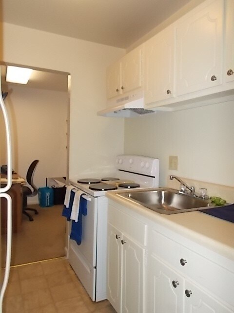 Foto del edificio - Oakland Square Apartments