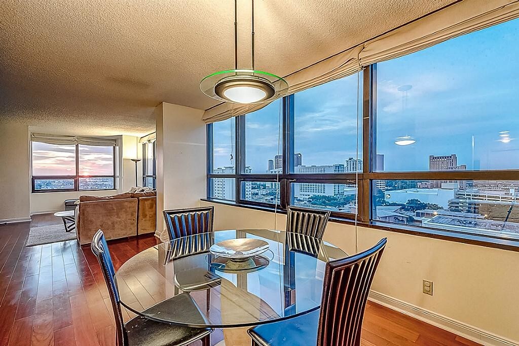 Foto principal - 5150 Hidalgo St