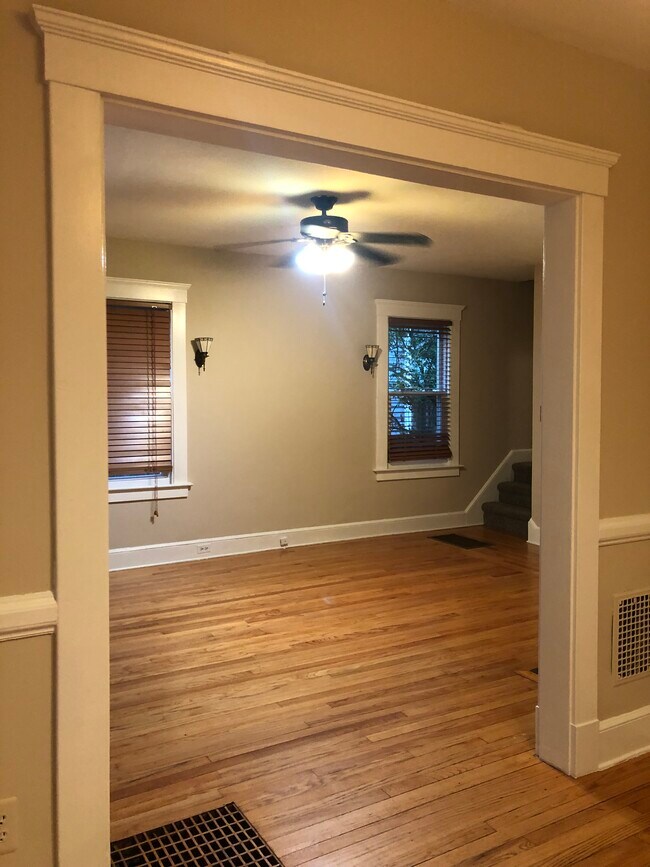 Foto del edificio - 18 Lilac Ave