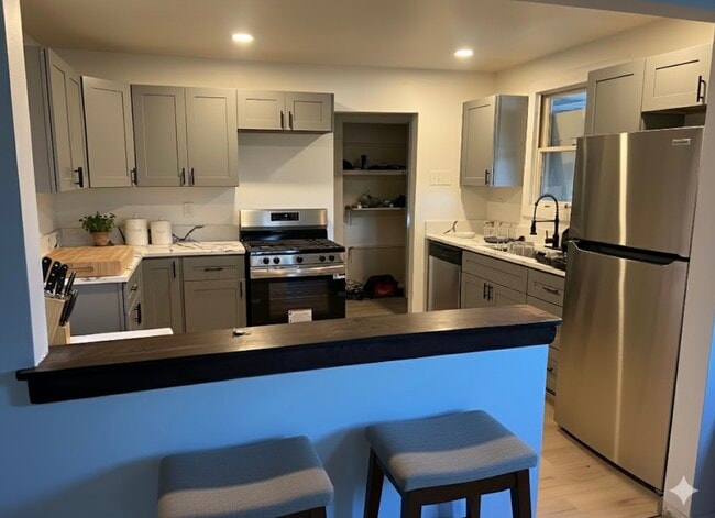 Foto del edificio - 6036 Sawyer St