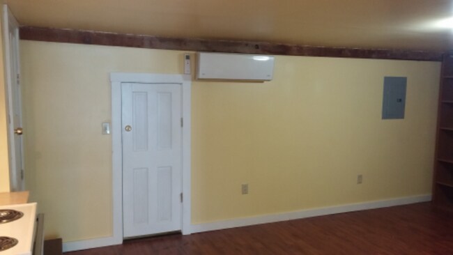 Foto del edificio - 3 River Rd