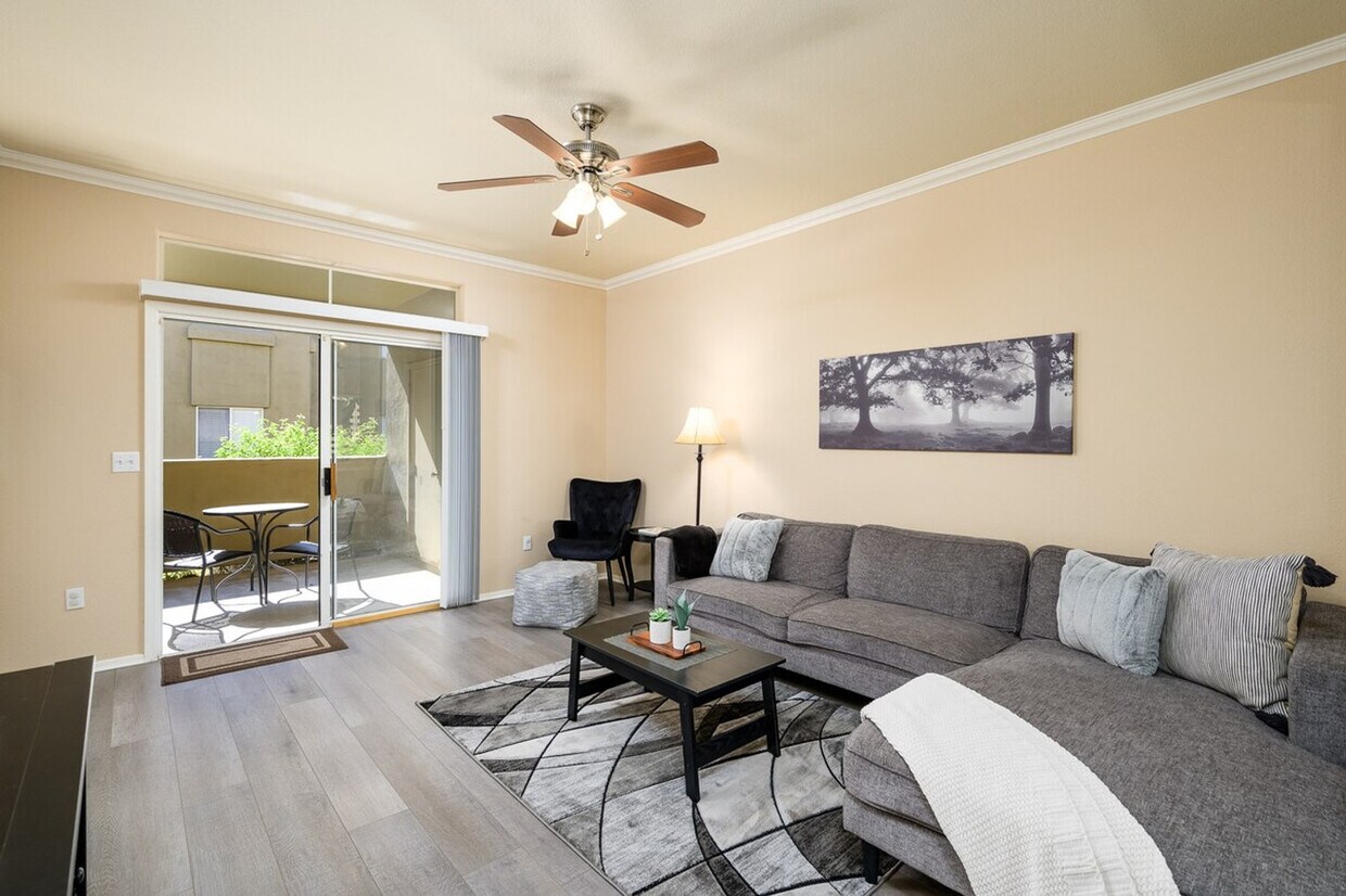 Foto principal - 5335 E Shea Blvd