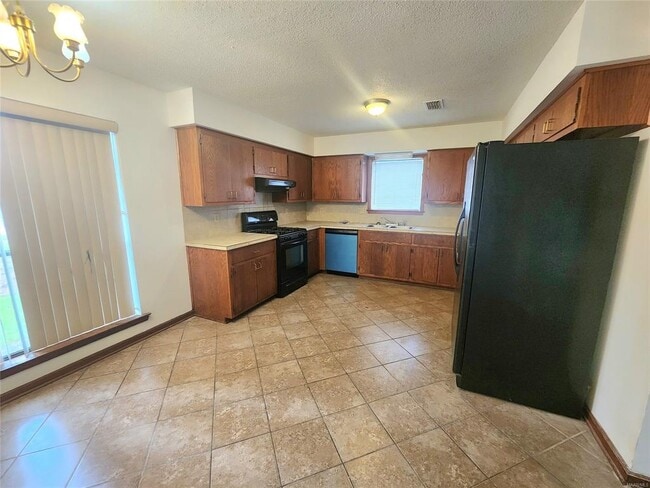 Foto del edificio - 3833 Mosswood Rd