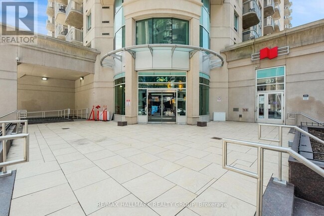 Building Photo - 234 Rideau St