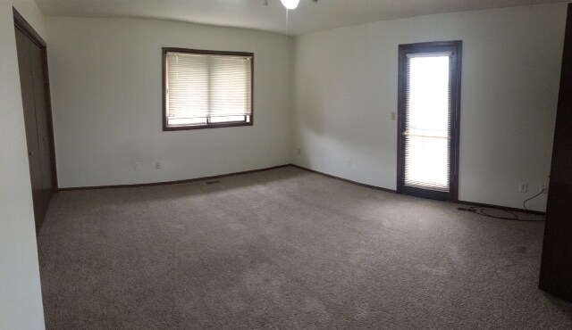 Foto del edificio - Roomy Duplex Close to Downtown Longmont