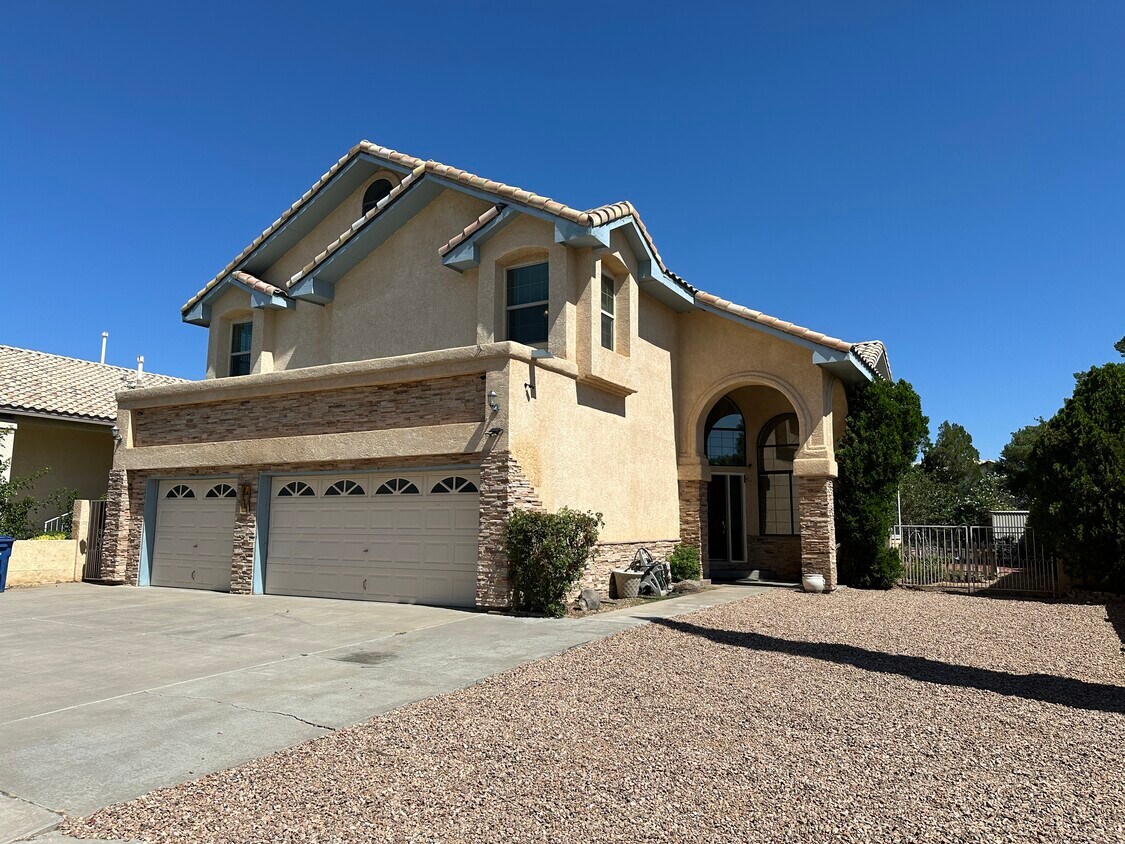 Primary Photo - 7701 Applewood Ln NW