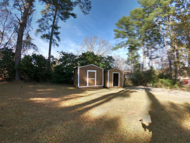 Building Photo - 3564 Old Brandon Rd