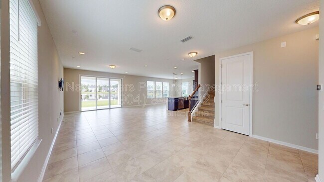 Foto del edificio - 167 Windermere Way