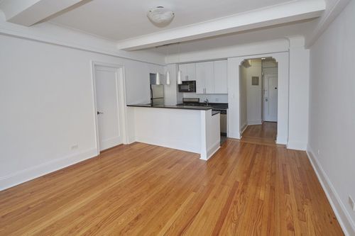 Foto del edificio - 445 W 34th St