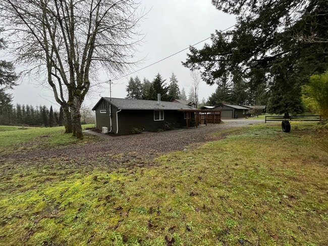 Building Photo - 2 Bed 1 Bath House in North Plains!! Recen...