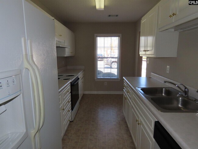 Building Photo - 124 Deer Hound Trail