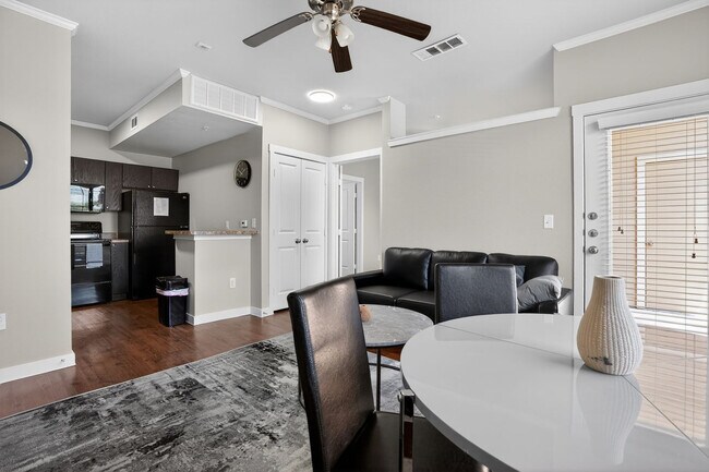 Building Photo - 1355 Ranch Pkwy