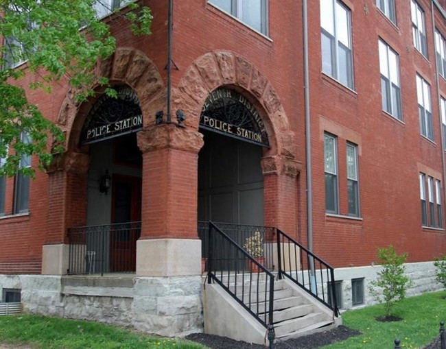 Building Photo - The Grand Lofts