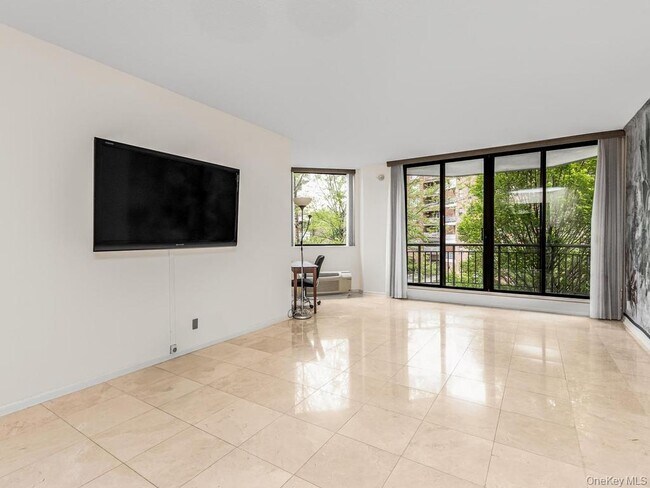 Building Photo - 50 E Hartsdale Ave