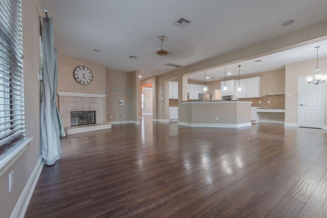 Building Photo - 2512 Midnight Star Dr