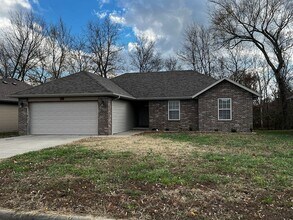 Building Photo - 4564 W Greenridge St