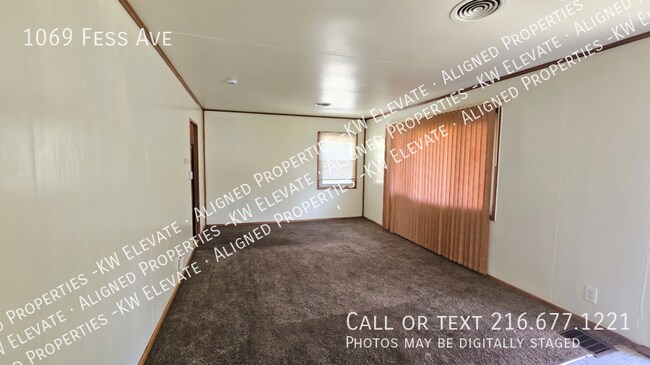 Foto del edificio - 1069 Fess Ave