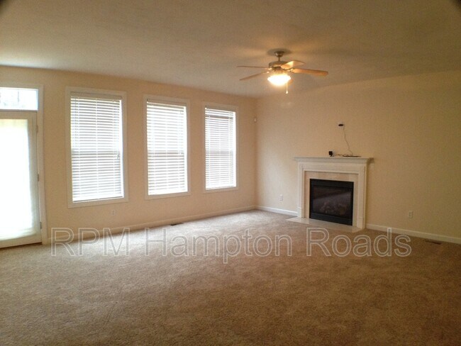 Building Photo - 909 Brice Ct