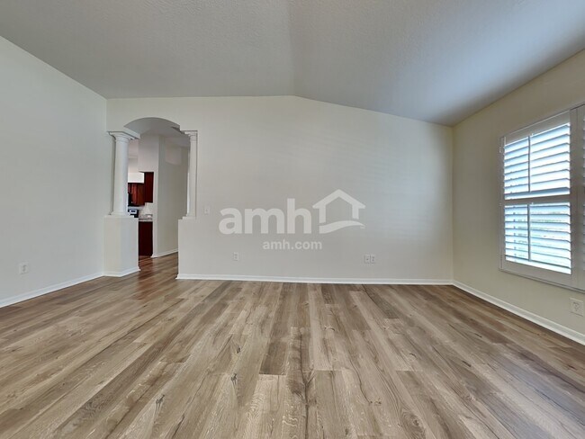 Foto del edificio - 7530 Citrus Blossom Dr