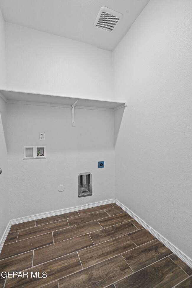 Foto del edificio - 12260 Desert Palms Ave