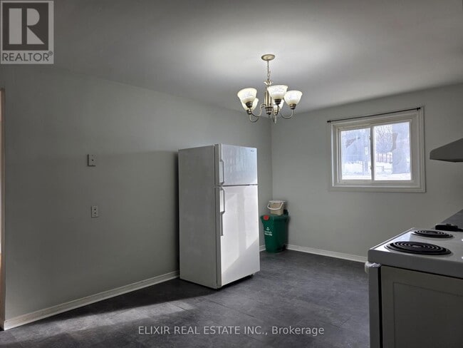 Building Photo - 362 Grey St